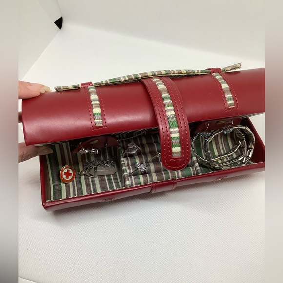 Tube Style Red Jewellery Roll Travel Case - Picture 16 of 16